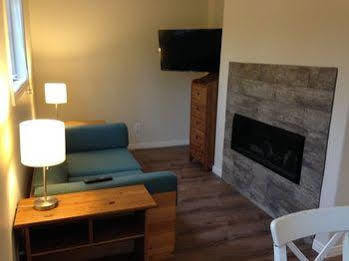 The Treehouse Bed And Breakfast Flesherton Exterior photo